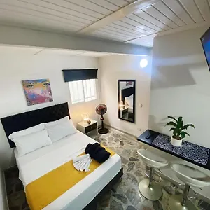 Vip Apartasuites Rosales , Medellin Colombia