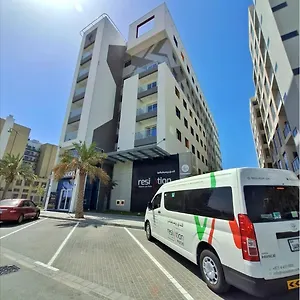 Resivation 2*, Dubai United Arab Emirates